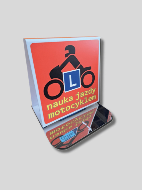 Emblemat z podstawą magnetyczną "Nauka jazdy motocyklem" Emblemat z podstawą magnetyczną "Nauka jazdy motocyklem"
